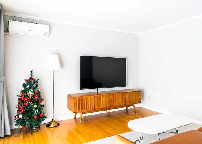 Appartement Quiet & Spacious House 7 Mins Walk From Metro Station *