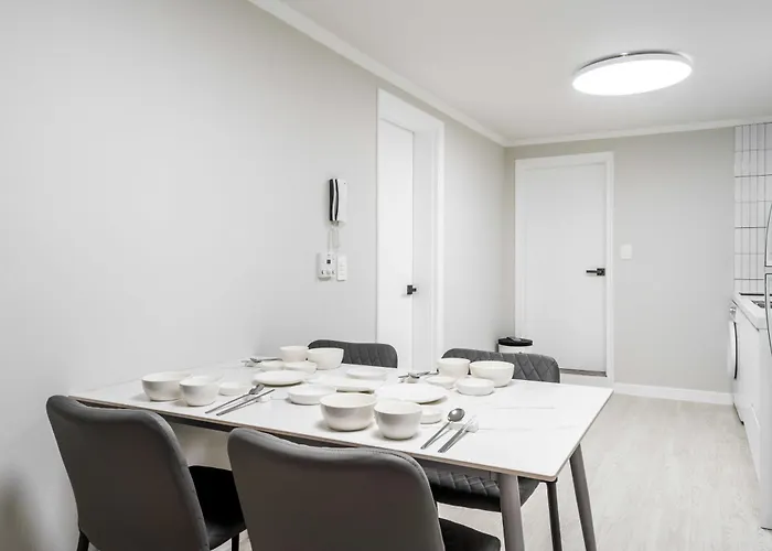 Quiet & Spacious House 7 Mins Walk From Metro Station Seoel