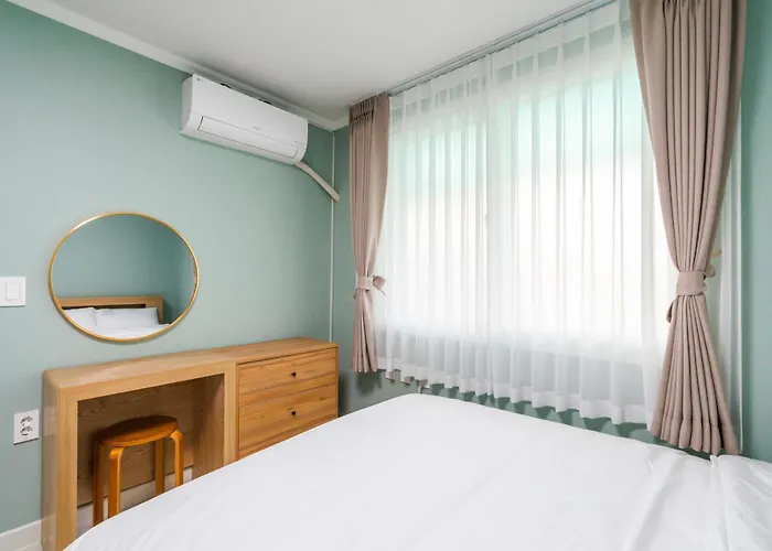 Quiet & Spacious House 7 Mins Walk From Metro Station Appartement *